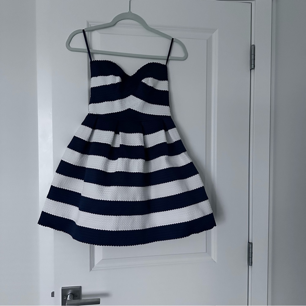 Sans Souci Strapless Fit And Flare Bandage Mini Dress Navy Blue White XS